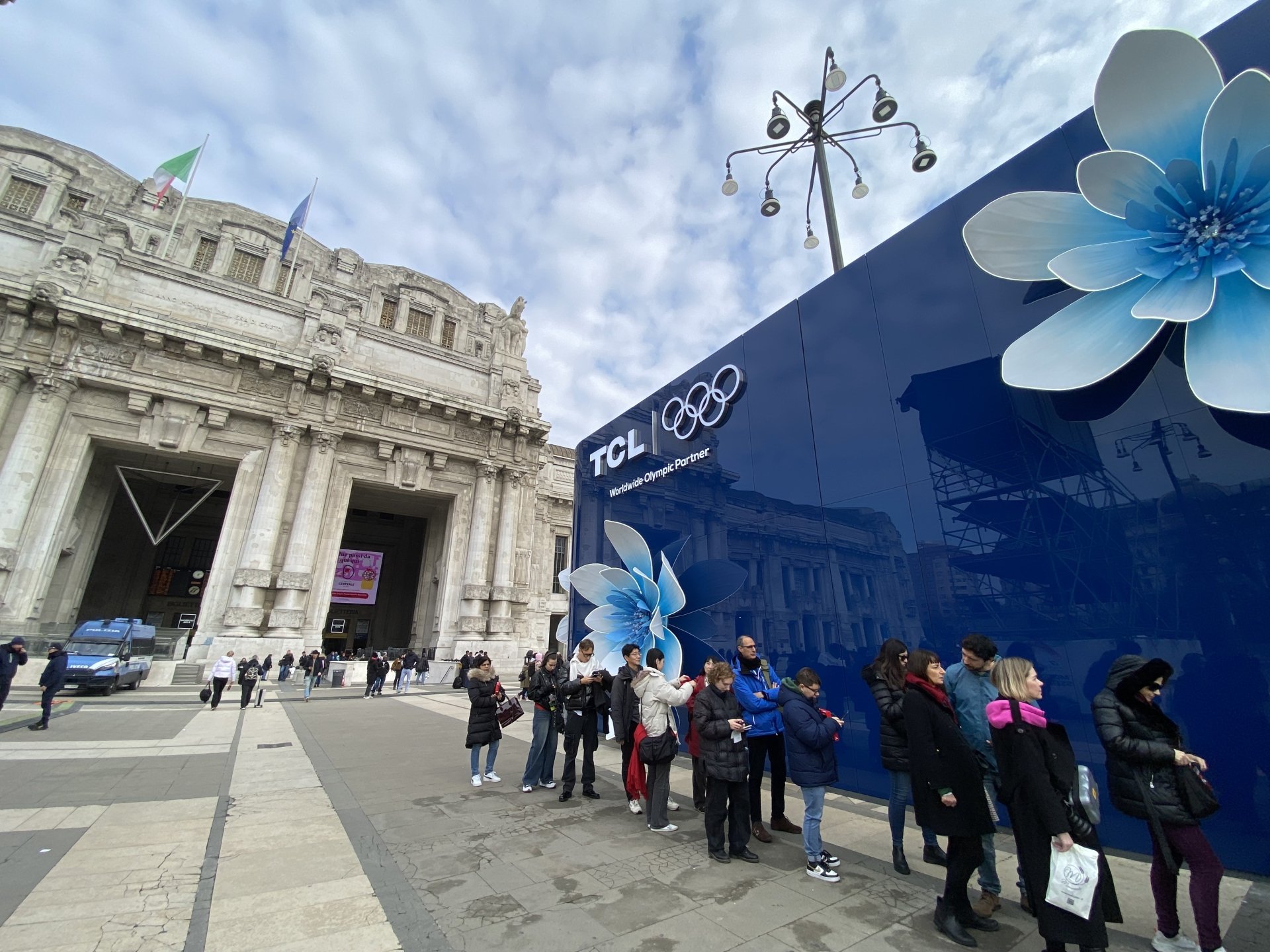 TCL display at Milan central station