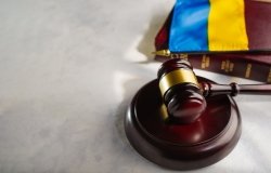 gavel ukrainian flag